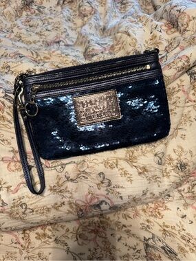 Coach Poppy Blue Sequin Wristlet Clutch
